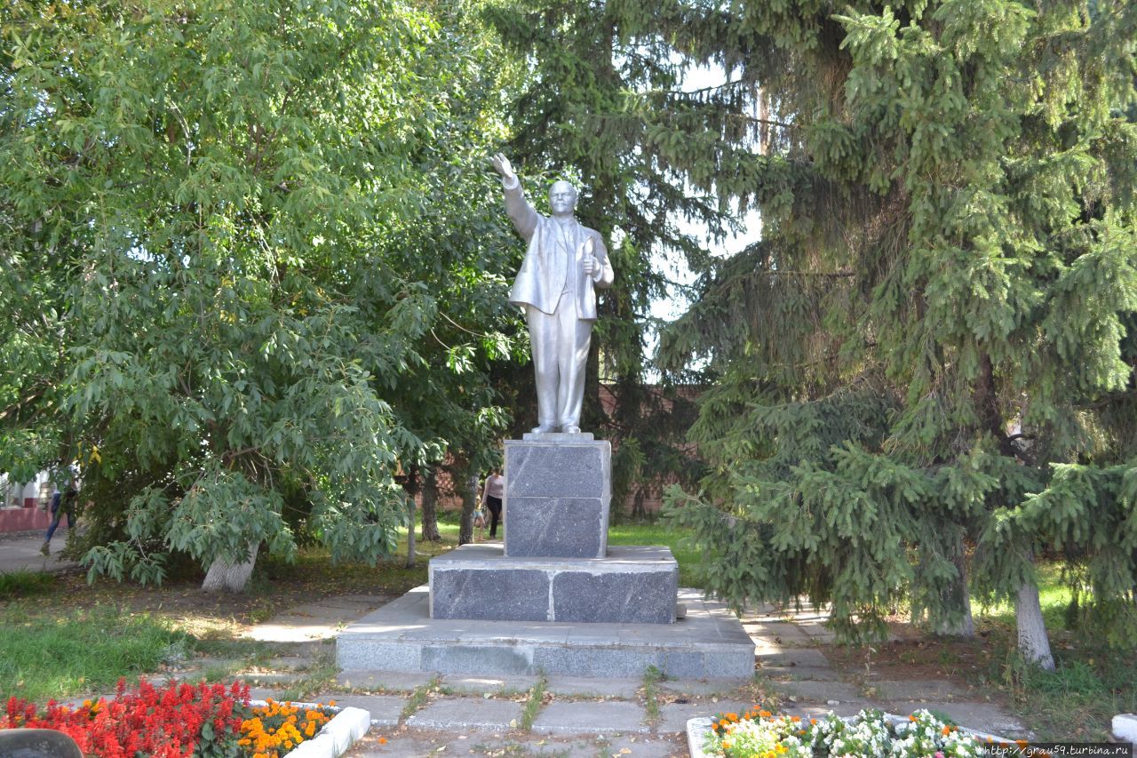 Памятник В.И.Ленину Лысые Горы, Россия
