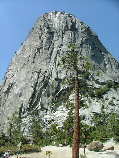 Пике Свободы (Liberty Cup, 291м) Йосемити Национальный Парк, CША