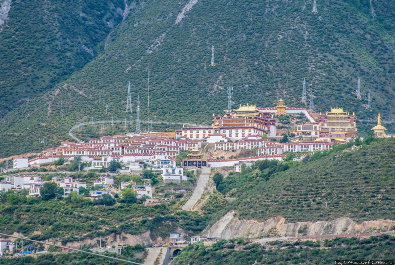 монастырь Чатренг Сампел Линг (Chatreng Sampel Ling) Сианьбала, Китай