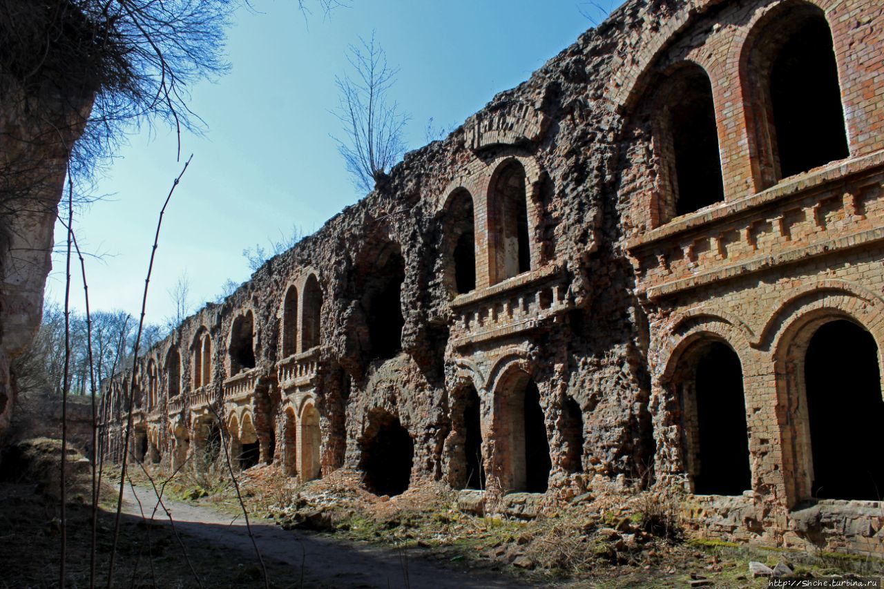 Таракановский форт Тараканов, Украина