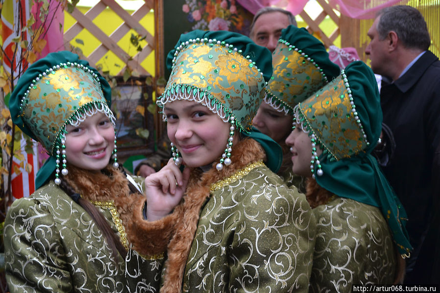 Этой ярмарки краски...День первый