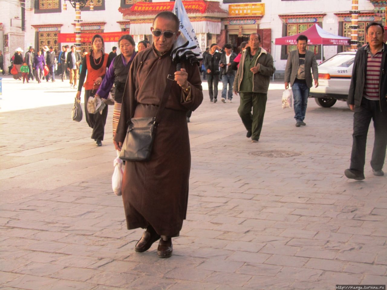 Barkhor Street — Старая часть Лхасы Лхаса, Китай