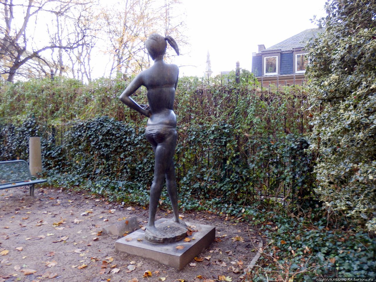 Сад скульптур Королевского  музея изящных искусств Бельгии Брюссель, Бельгия