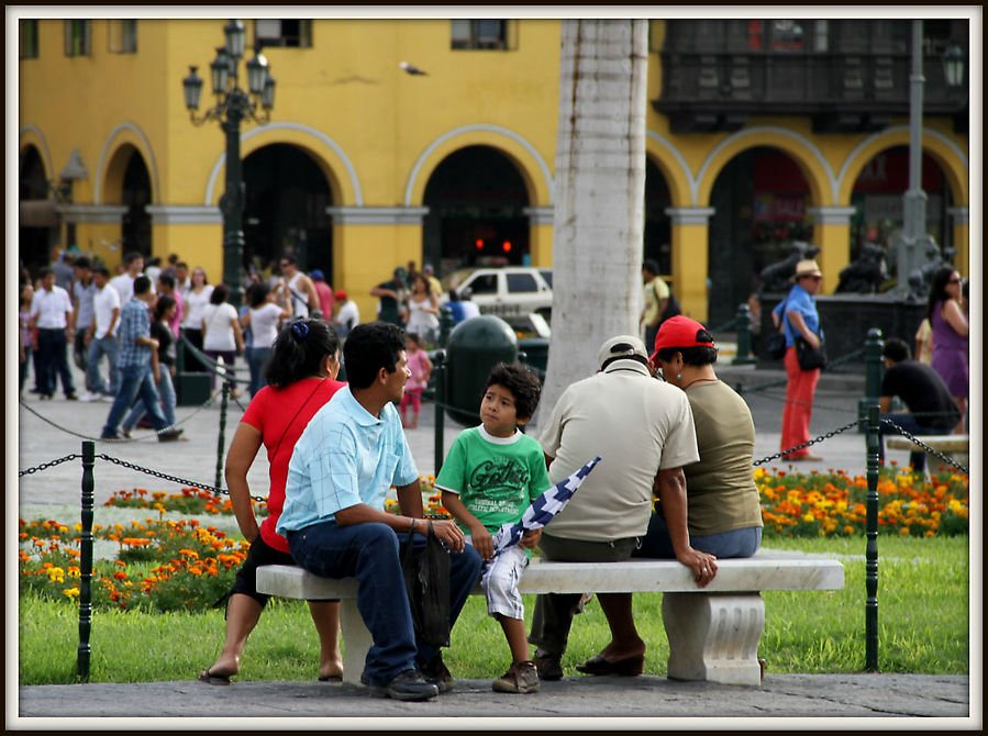 Обычные люди — Лима Лима, Перу