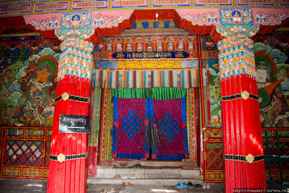 монастырь Ганден Монастырь Гандан, Китай