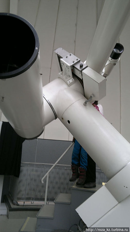мы вставали на ступеньки и смотрели в 3 трубы телескопа Вена, Австрия