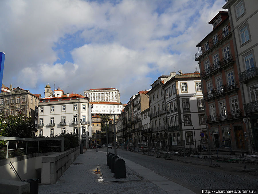 Прогулки по Порту на туристическом автобусе и своих двоих Порту, Португалия