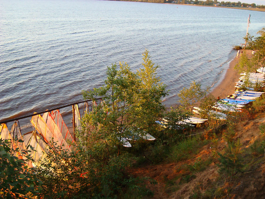 Серф-станция. Селище (озеро Волго), Россия