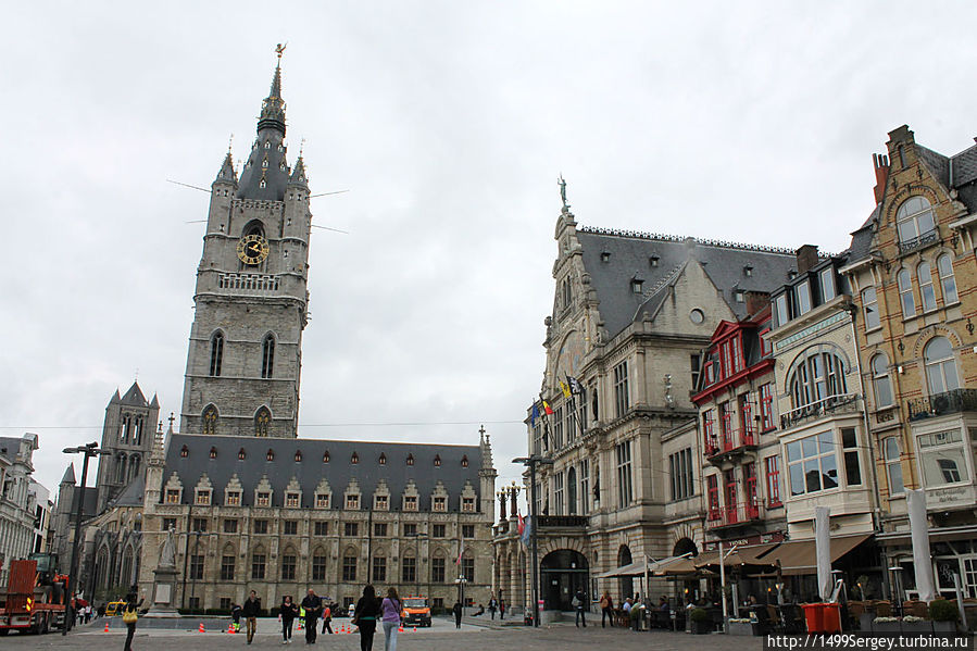 Башня Белфорт и Королевский фламандский театр Гент, Бельгия