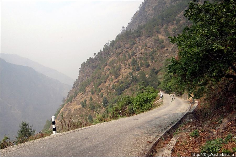 Дорога от Дунче до Сябру Беси уже  никаких хлопот почти не доставляла Дунче, Непал