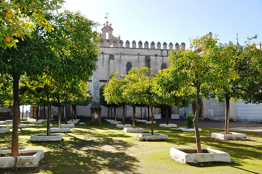 Монастырь Св. Исидоро-на-Лугу / Monasterio de San Isidoro del Campo