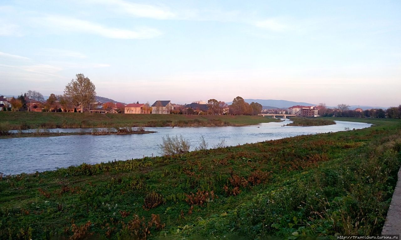 Река Латорица Мукачево, Украина