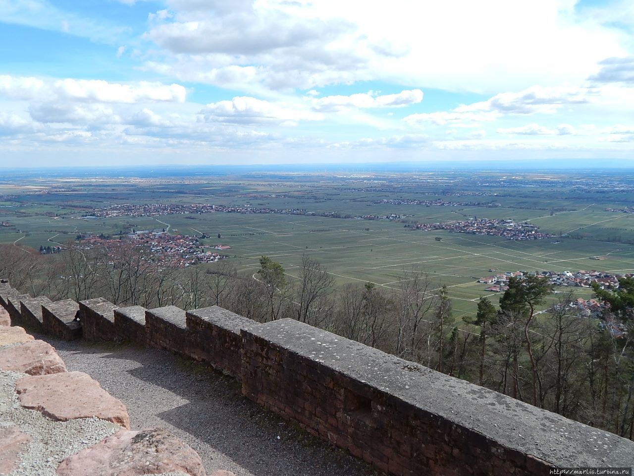 Харчевня  и подьемник Ритбург / Burgschänke Rietburg