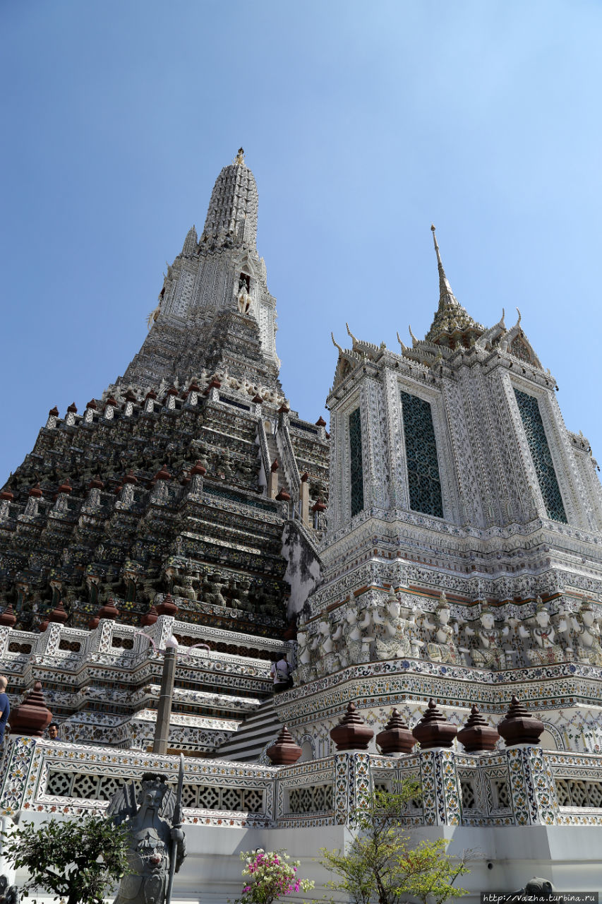 Храм Ват-Арун. Вторая часть Бангкок, Таиланд