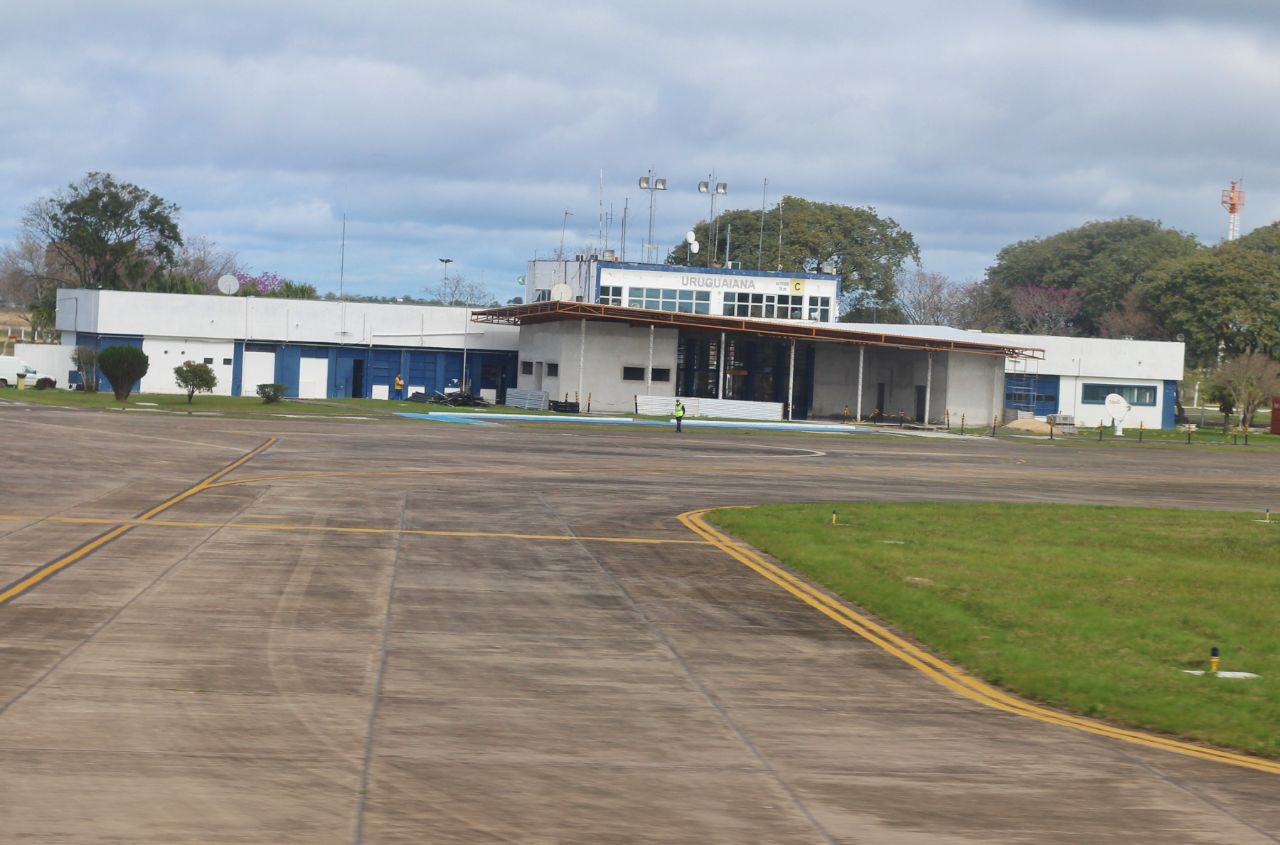 Аэропорт Уругуаяны Уругуаяна, Бразилия