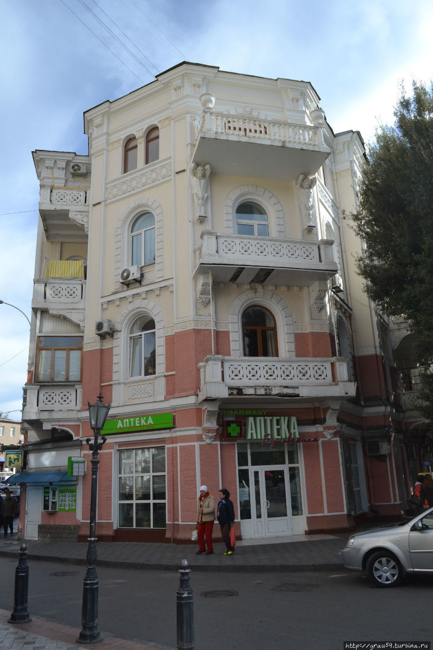Дом, где жил Владимир Эммануилович Вартанян Ялта, Россия