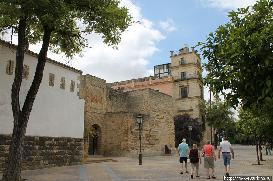 Стены крепости Херес-де-ла-Фронтера, Испания