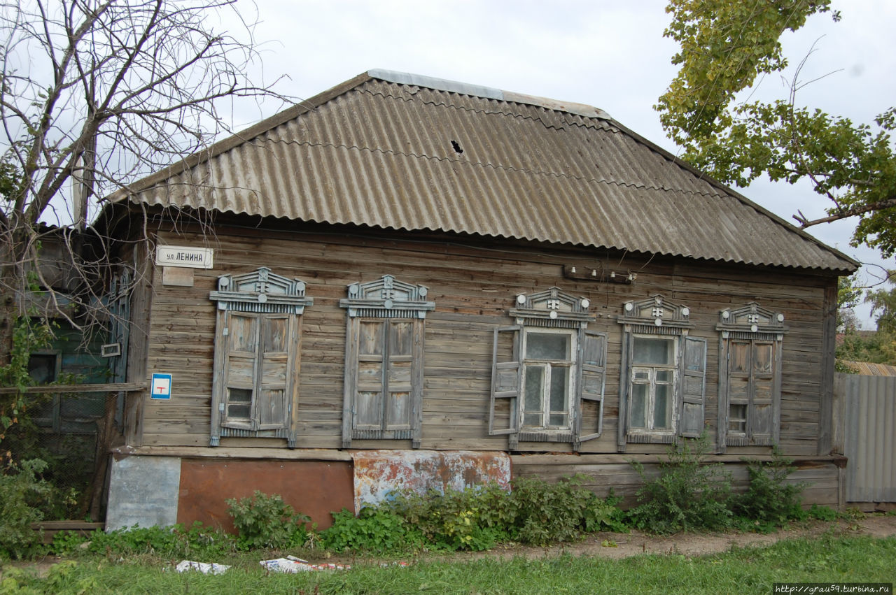 Дополнительная красота деревянного дома-хвалынские наличники Хвалынск, Россия