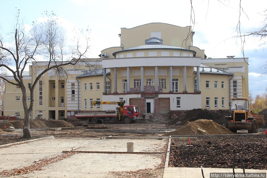 Строительство нового городского театра Кудымкар, Россия
