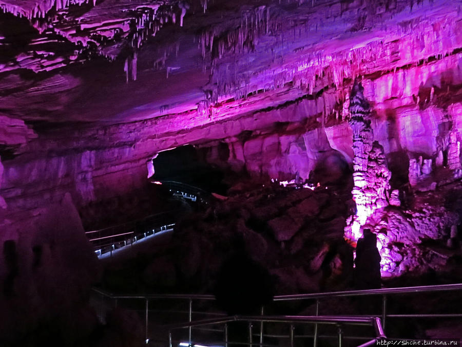 Карстовая пещера Сатаплия / Sataplia cavern