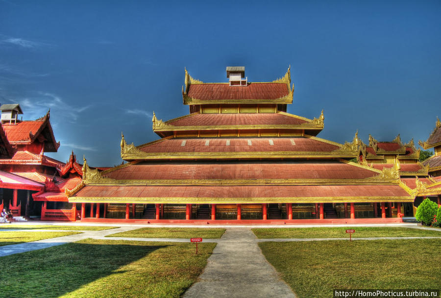 Славный королевский изумрудный дворец последнего королевства Мандалай, Мьянма