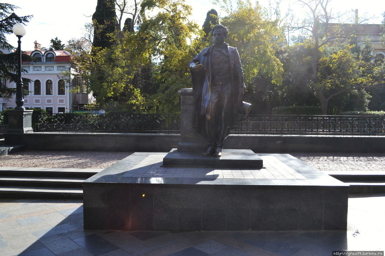 Памятник Пушкину Ялта, Россия