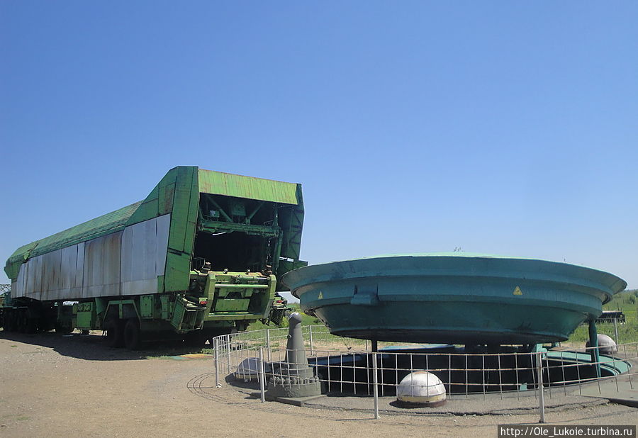 Крышка пусковой шахты весит 120 тонн, открывается полностью за 8 секунд Первомайск, Украина