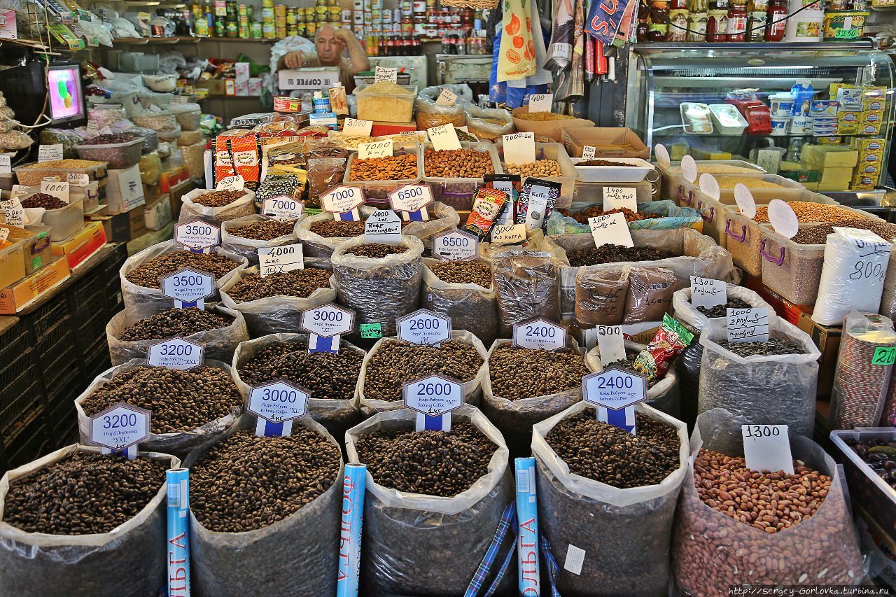 Бизнес в ереване. Армения Ереван рынок. Рынок специй Ереван. Ереванский рынок продуктовый. Рынок в Ереване продуктовый.