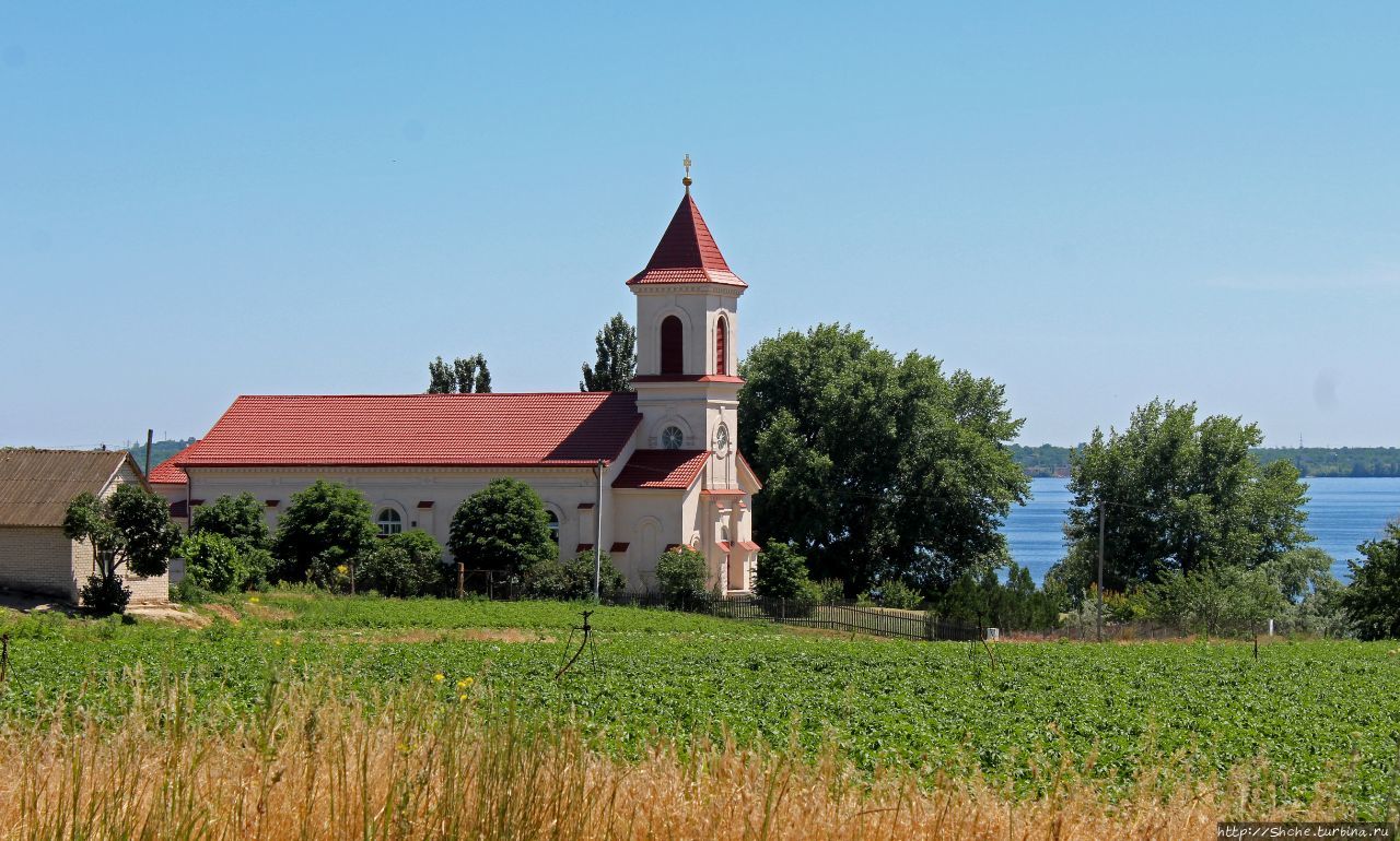 Немецкая кирха Петра и Павла Змиевка, Украина