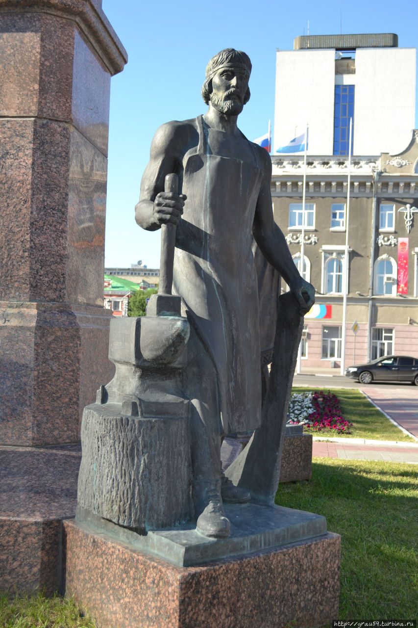 Памятник П.А.Столыпину Саратов, Россия