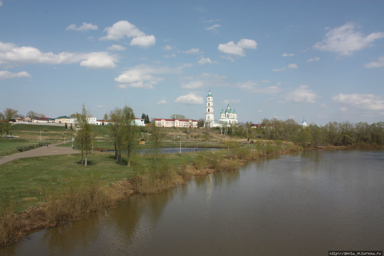 Елабуга. Уютные виды с мостика Татарстан, Россия