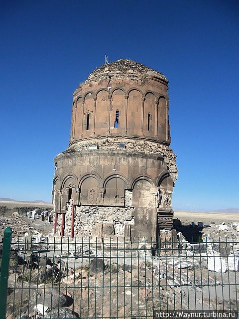 Руины древнего армянского города