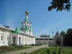 Спасский храм. В нем захоронен герой войны 1812 года генерал-лейтенант Н.А.Тучков