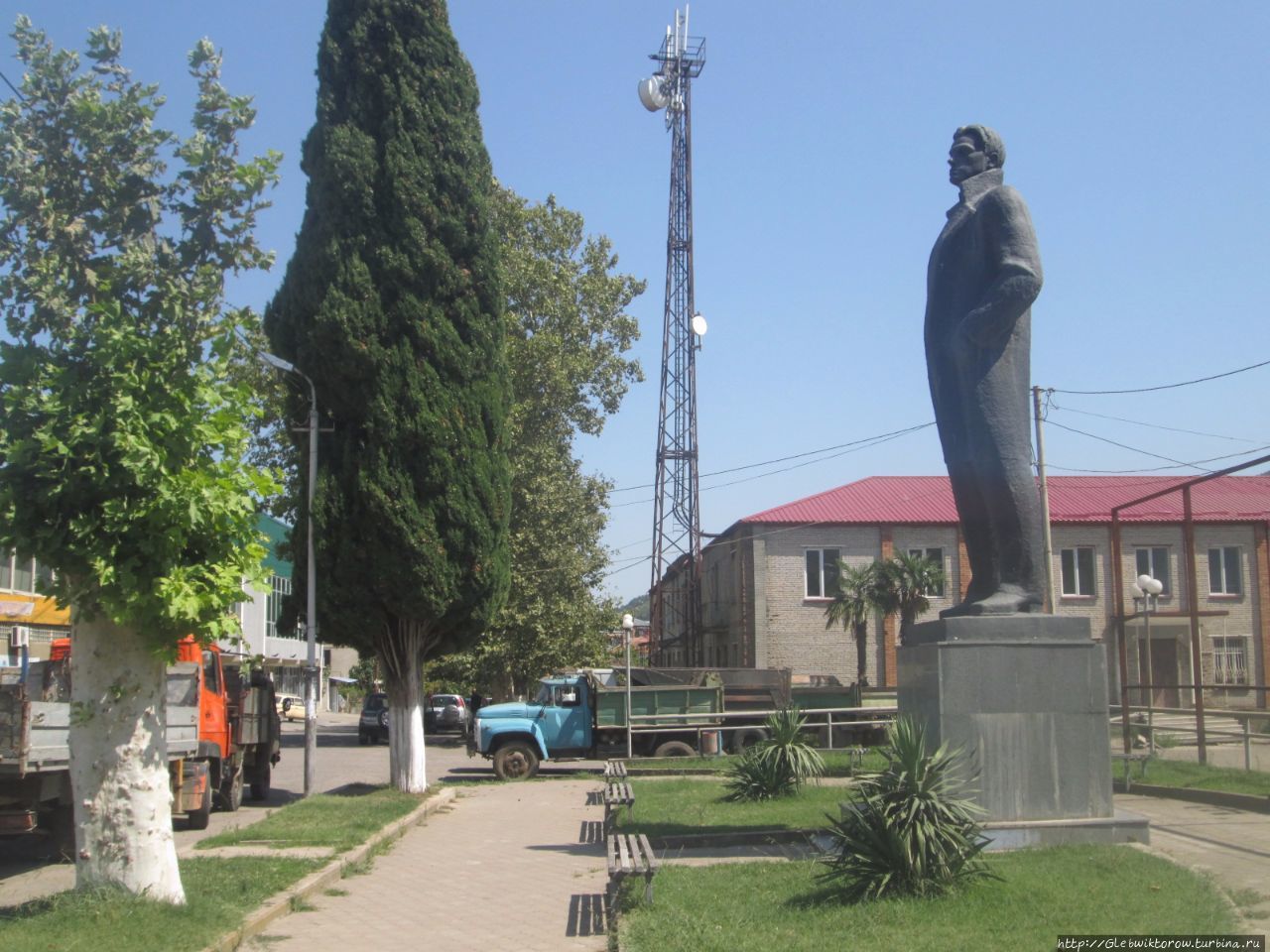 Прогулка по бывшему городу  