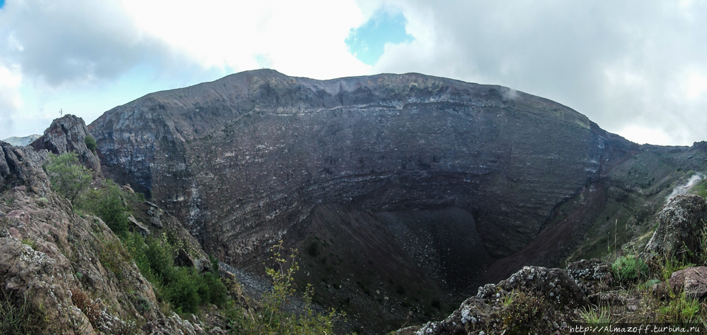 Опоздал на извержение вулкана Везувий, вот и хорошо! Везувий Национальный Парк, Италия