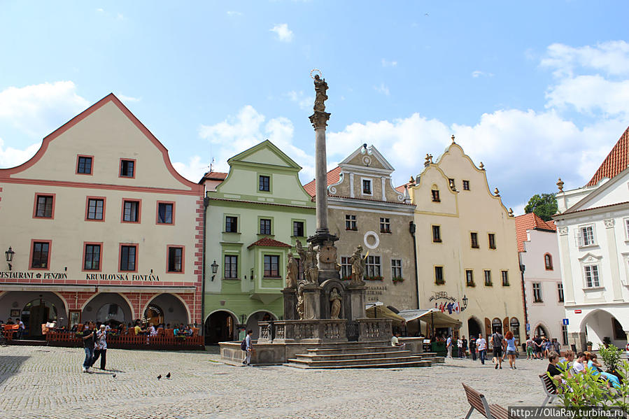 Колонна Девы Марии на náměstí Svornosti Чешский Крумлов, Чехия