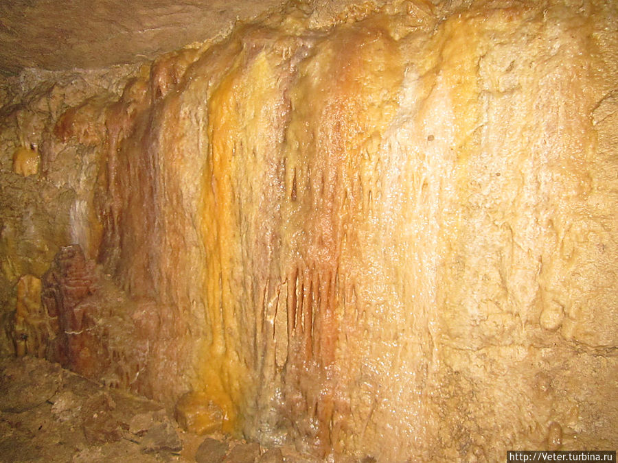 Объем Новоафонской пещеры составляет около  1 млн м³. Новый Афон, Абхазия