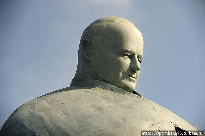 Новая голова папы. Рим, Италия