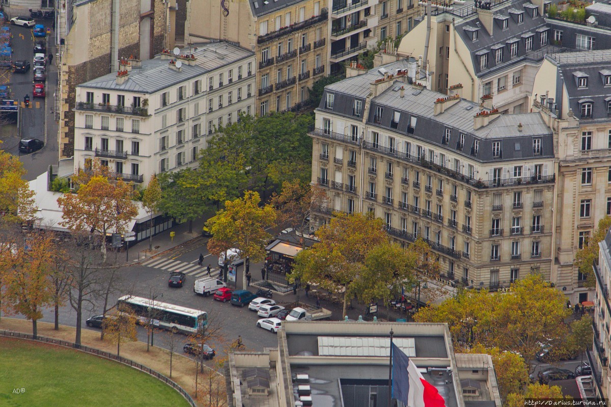 Париж — Виды с Эйфелевой башни (3-й этаж, крупные планы) Париж, Франция