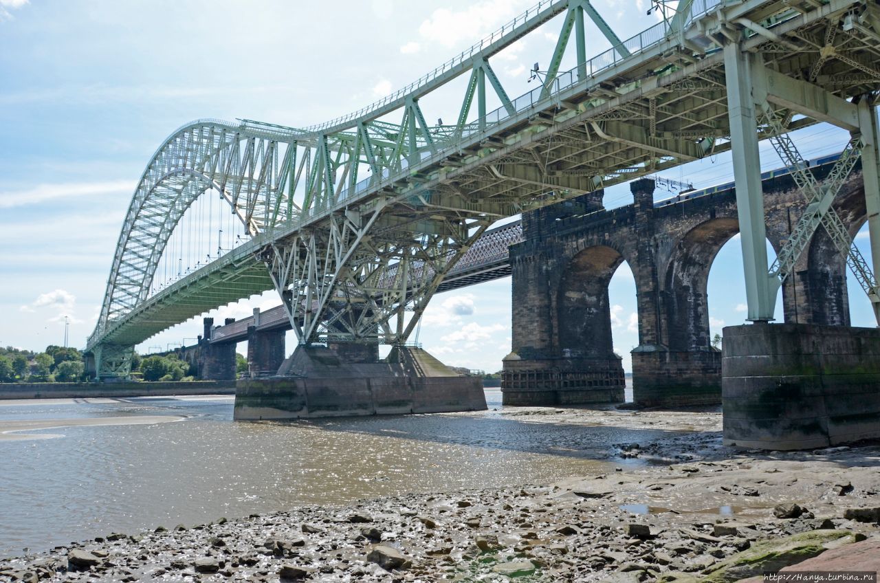 Два моста Ранкорн через реку Мерси. Фото из интернета Ливерпуль, Великобритания