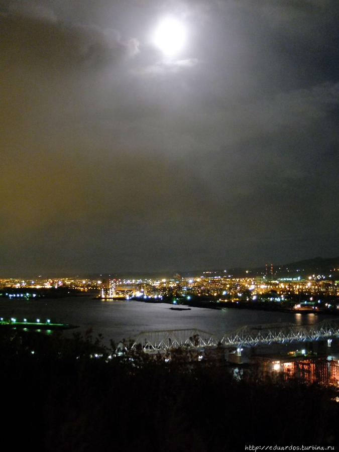 Луна над Енисеем Красноярск, Россия