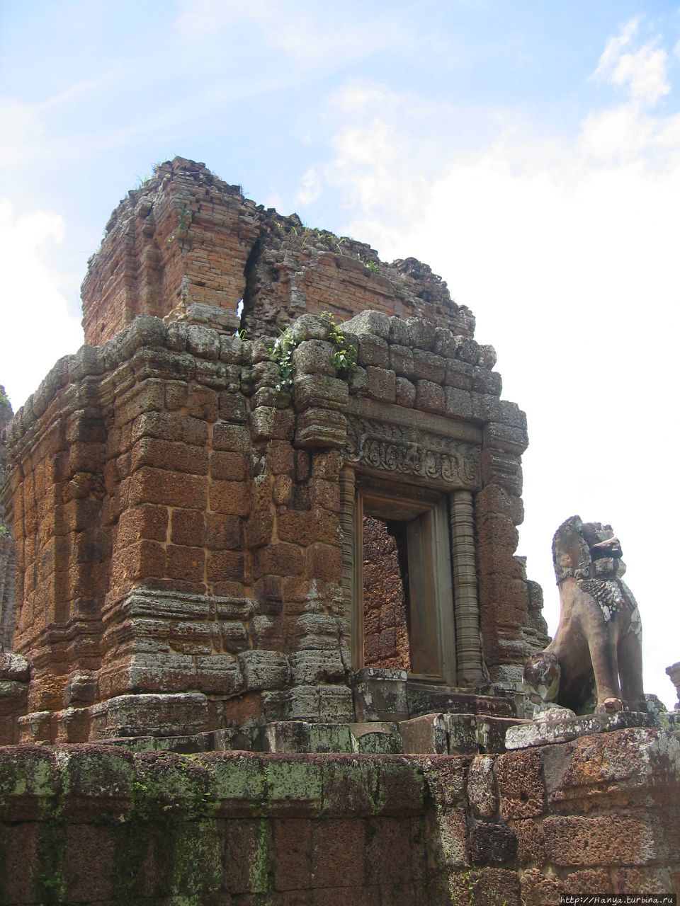 Храм Восточный Мебон