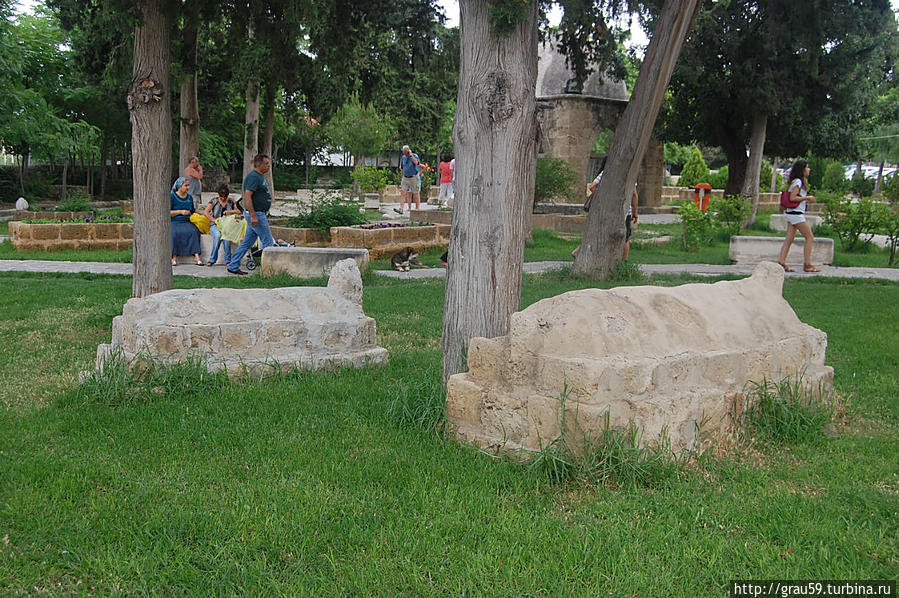 Османское кладбище Балдокен Кирения, Турецкая Республика Северного Кипра