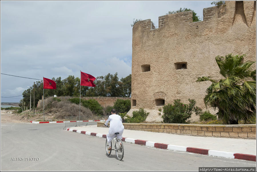 Город-крепость на реке Ум-Эр-Рбия (Марокканский Вояж ч35) Аземмур, Марокко