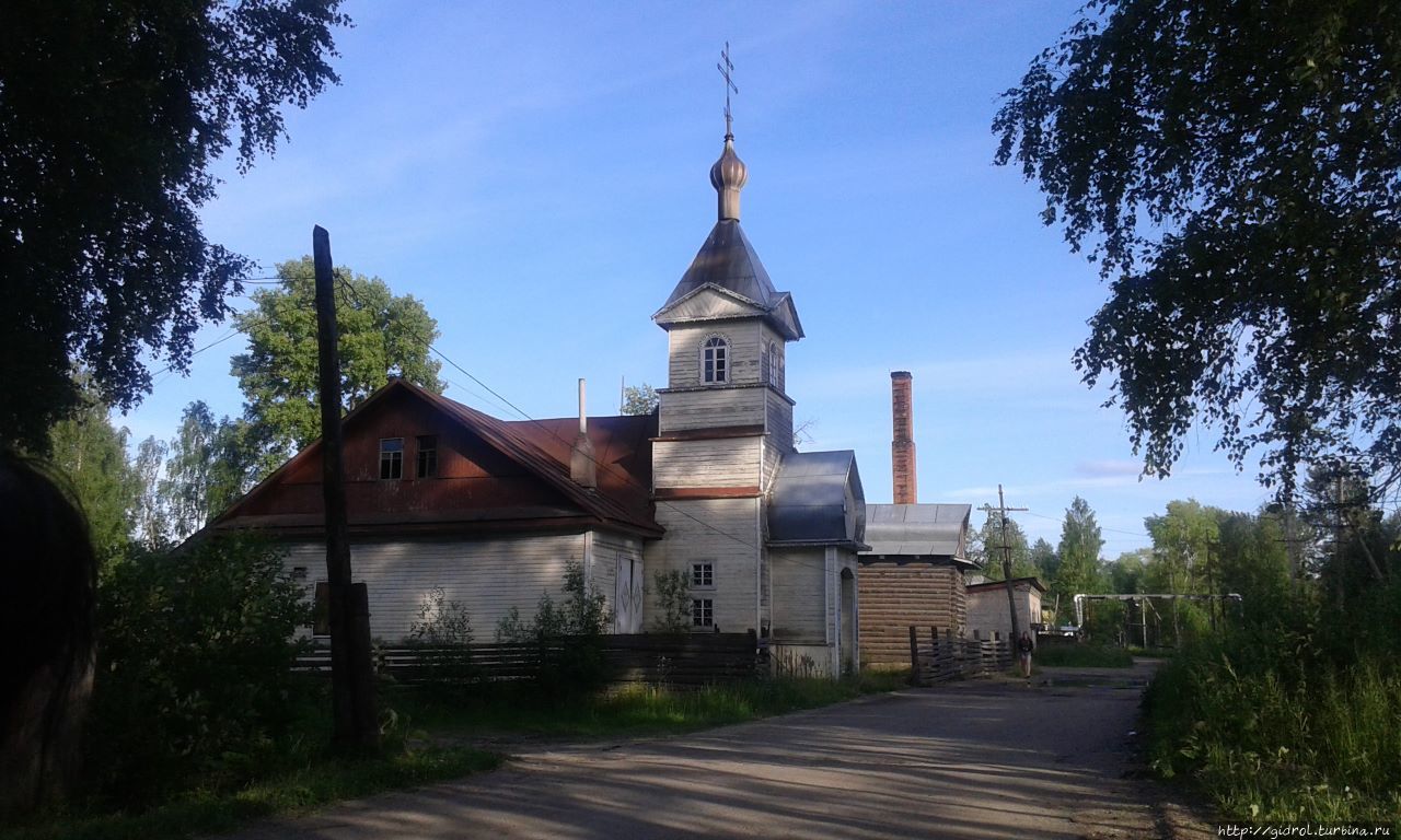 Действующая церковь Няндома, Россия