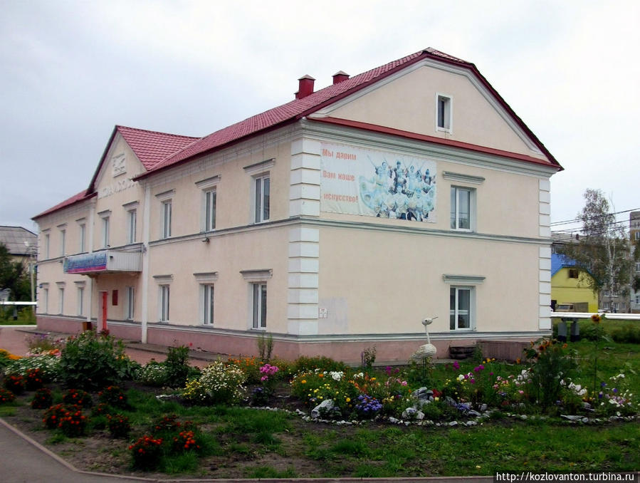 Детская школа искусств №10 (музыкальное отделение). Тайга, Россия