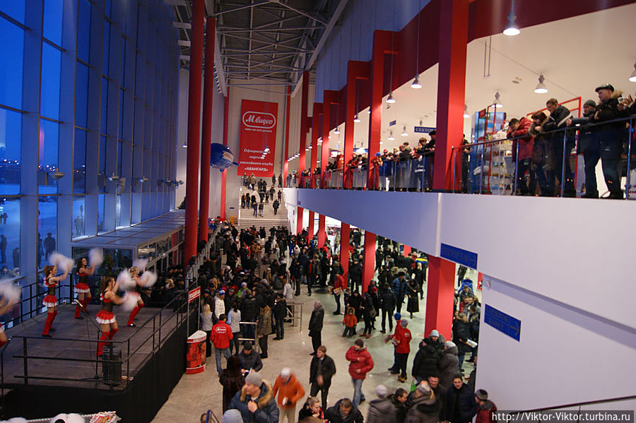 Авангард сильнее Льва Омск, Россия