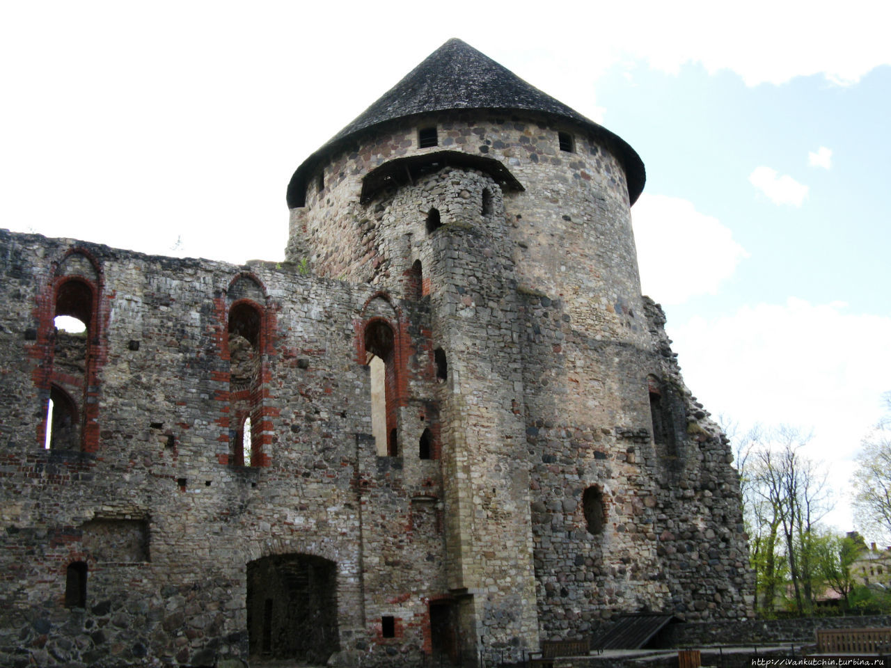 Старый замок, новый замок Цесис, Латвия