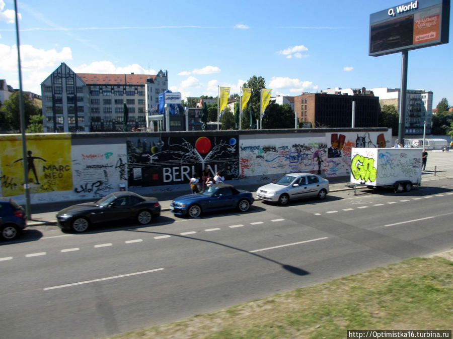 Экскурионный автобус Sightseeing BEROLINA Берлин, Германия