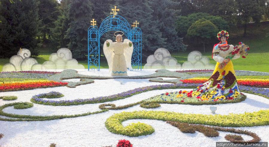 Инсталляция Боже, храни Украину Киев, Украина